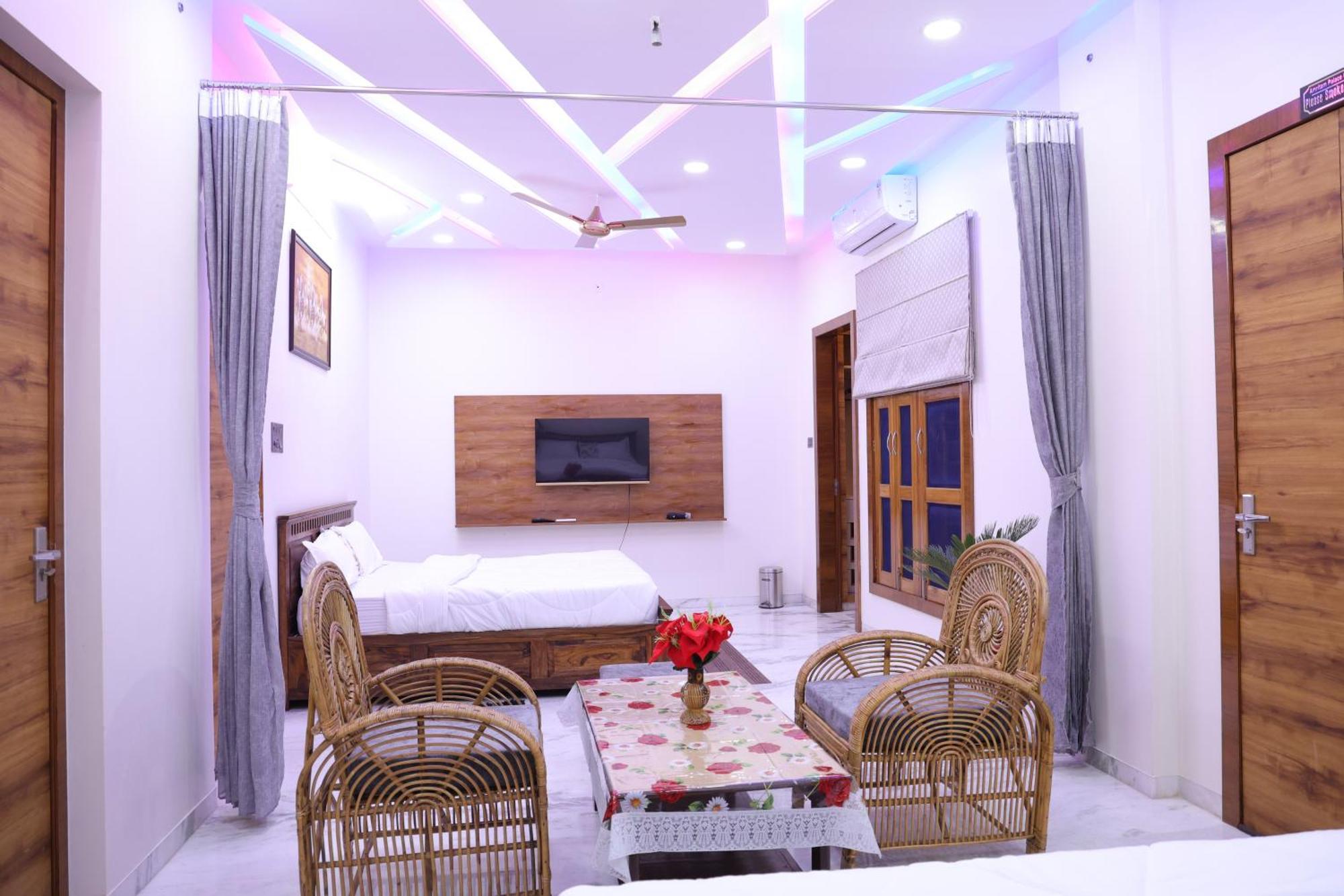 Amritam Palace A Luxury Ac Home Stay Ringas Buitenkant foto