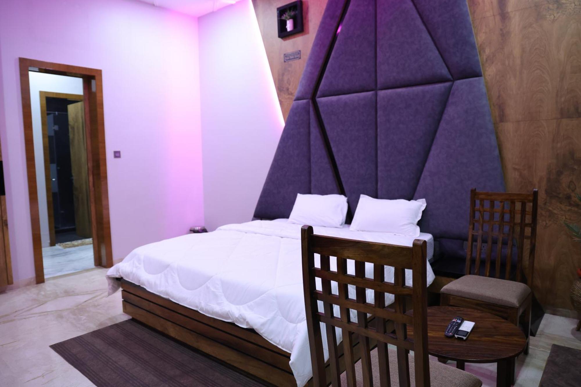 Amritam Palace A Luxury Ac Home Stay Ringas Buitenkant foto